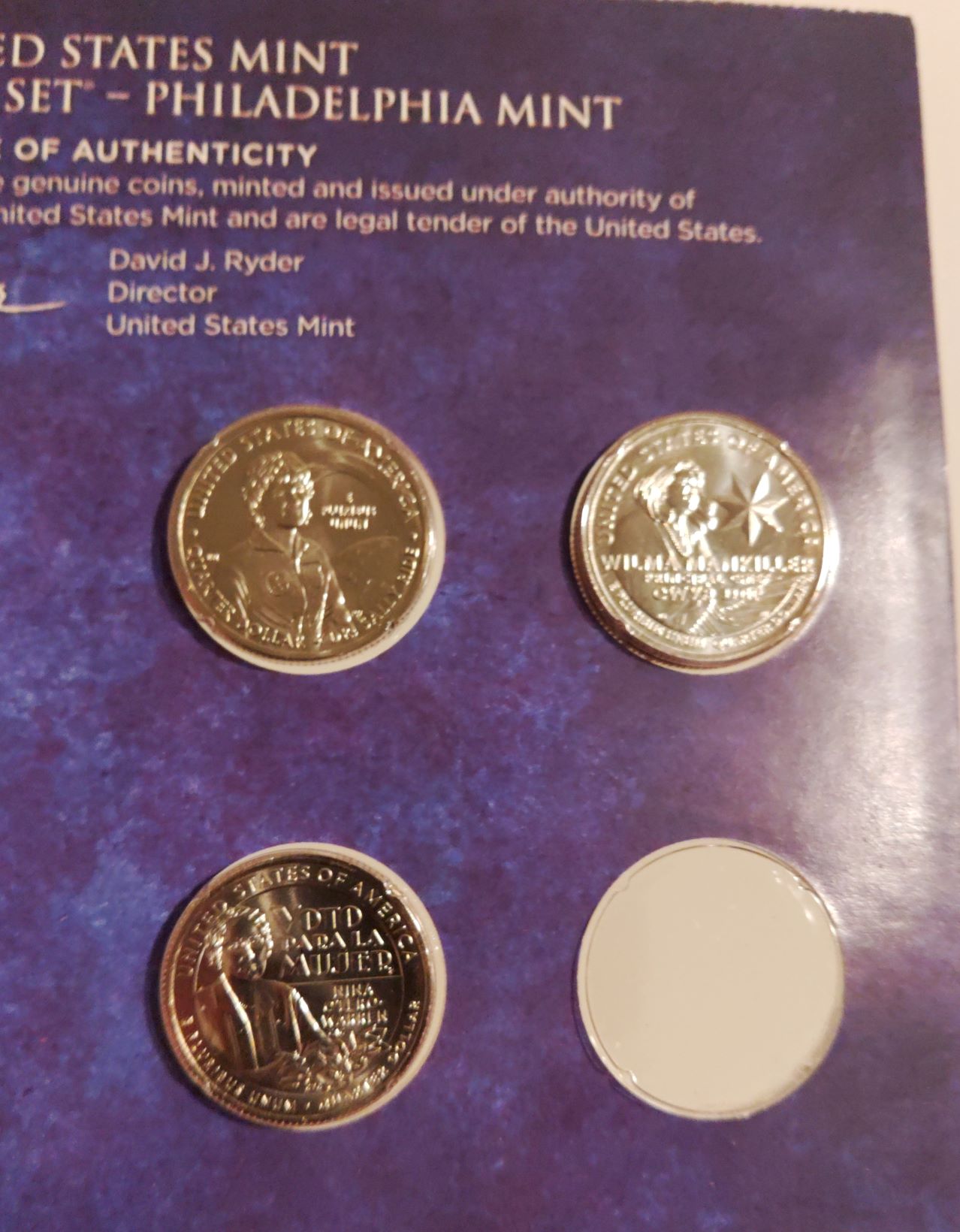 2022-Mint-Unc-Set-Packaging-Error?--Your-Thoughts.